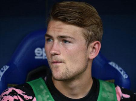 De Ligt mất chỗ ở tuyển Hà Lan nếu tiếp tục dự bị tại Juventus