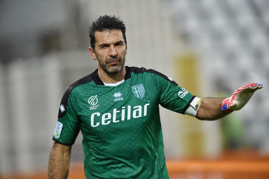 Buffon thi đấu tới năm 46 tuổi