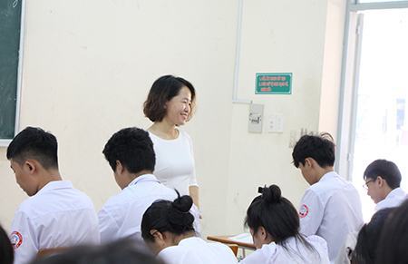 Bỏ kiểm tra bài cũ đầu giờ: Học sinh “thở phào” mỗi ngày đến trường