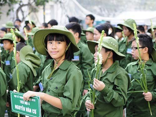 200 “chiến sĩ nhí” tham dự Học kỳ trong quân đội