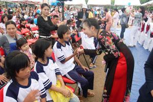 2.000 trẻ mầm non với Ngày hội tuổi thơ