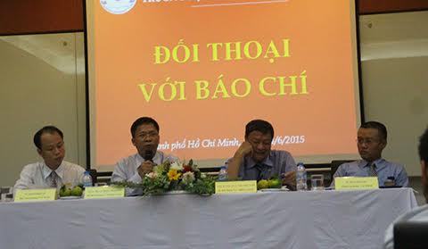 Trường ĐH Ngân hàng TP.HCM: Giảng viên tố Phó hiệu trưởng