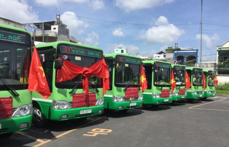 Mở xe buýt số 51 thay thế xe 12 chỗ