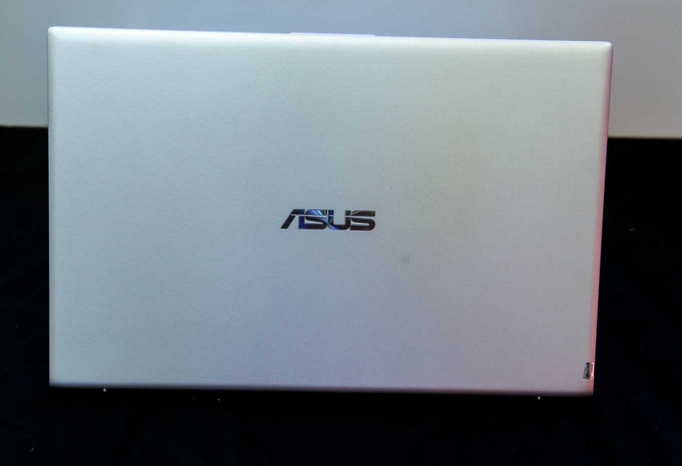 Asus Vivobook 2019 có giá từ 11,99 triệu đồng