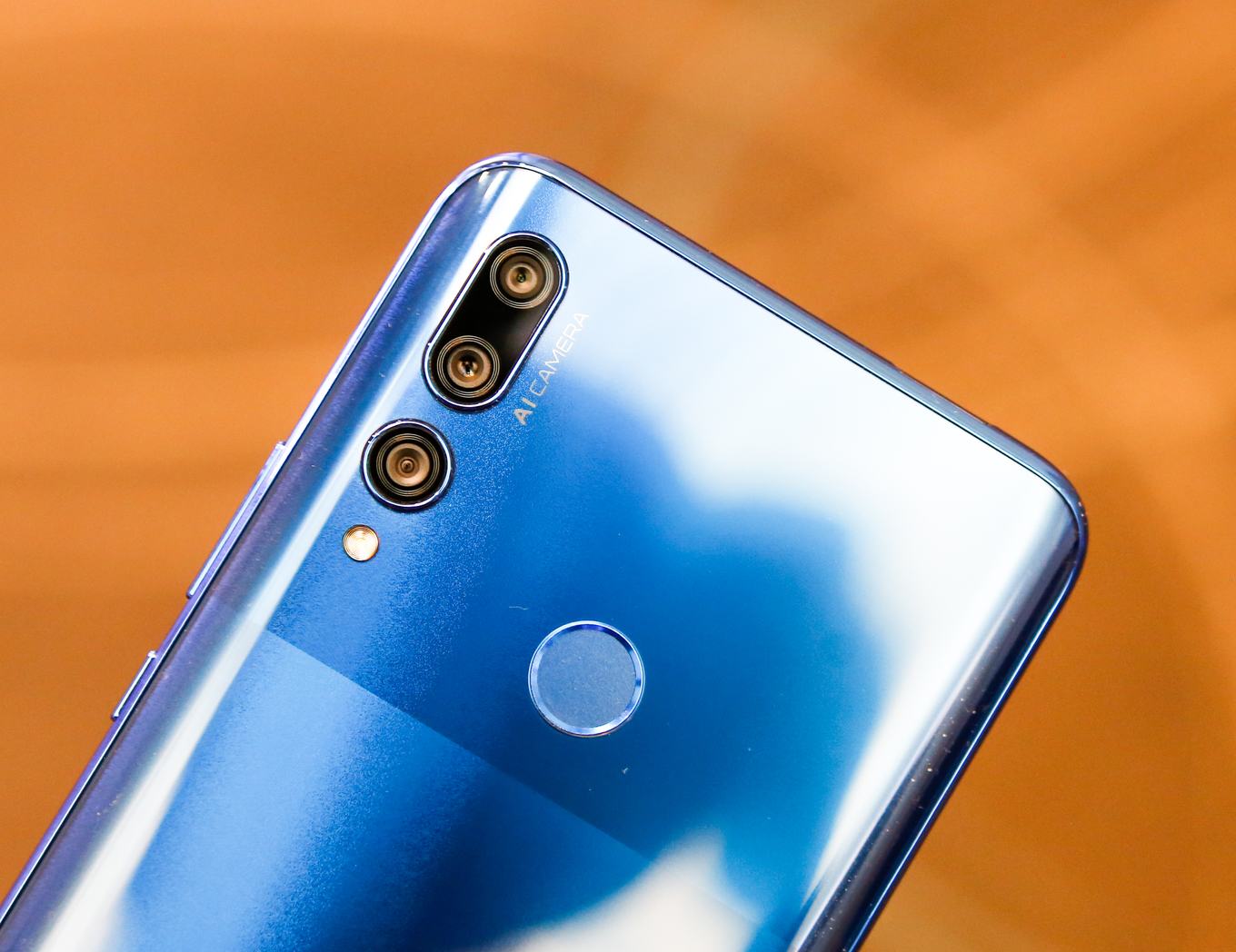 Huawei ra smartphone mới tại Việt Nam - giá 6,5 triệu đồng