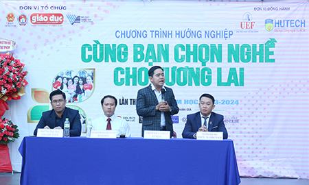 Nên học ngành mới hay ngành truyền thống?