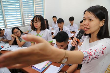 Cần dạy học sinh tư duy phản biện