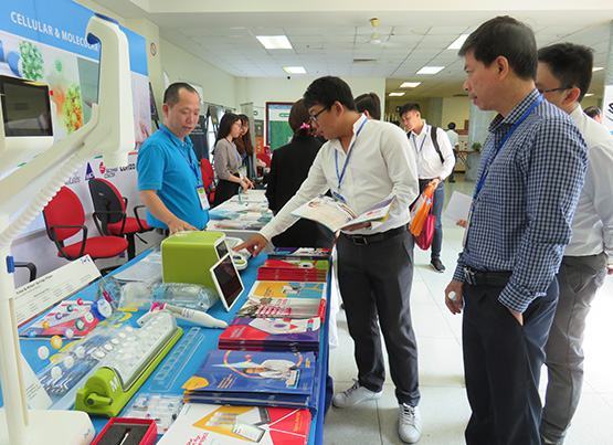 Phát triển công nghệ sinh học