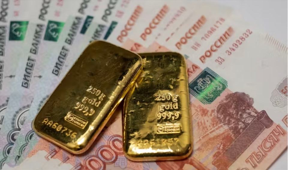 Nga tiến gần hơn yêu cầu thanh toán hàng hóa bằng vàng