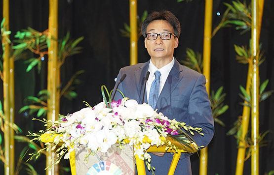 Chung tay “Vì một thập niên phát triển bền vững hơn”