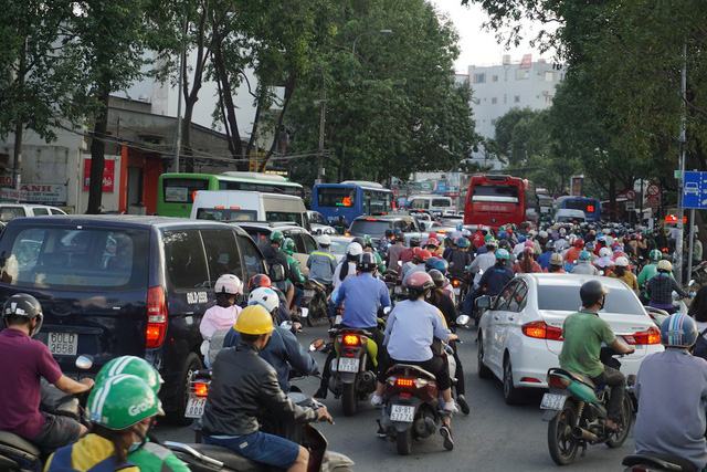 TPHCM muốn thuê 100 camera giám sát tình hình giao thông