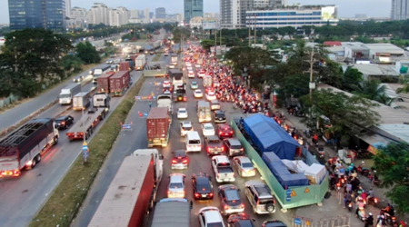 Tăng tốc thi công các công trình cửa ngõ thành phố