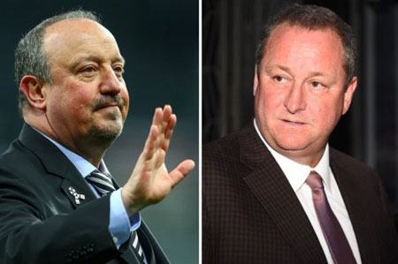 Ông chủ Newcastle chỉ trích Benitez là kẻ hám tiền