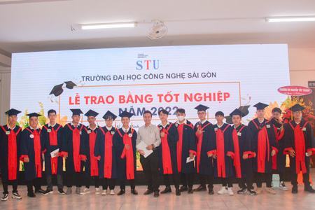 STU tổ chức Lễ Trao bằng Tốt nghiệp cho sinh viên năm 2022