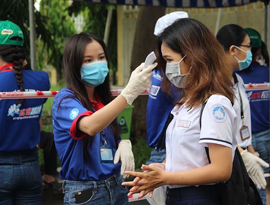 Lồng tư vấn lựa chọn ngành nghề trong “Tiếp sức mùa thi”