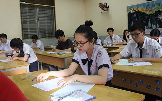 Xét tốt nghiệp THPT và xét tuyển vào CĐ, ĐH: Gây khó khăn cho việc xây dựng đề thi THPTQG