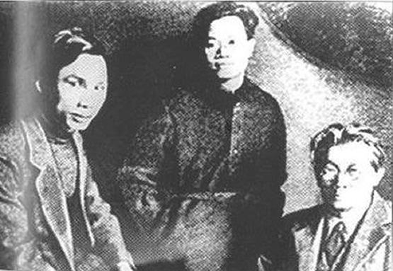 Giá trị bài thơ “Người đi tìm hình của nước”