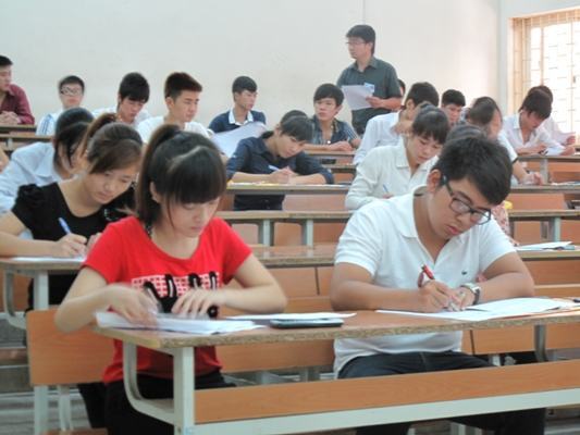 23 thí sinh vi phạm quy chế trong buổi đầu tiên