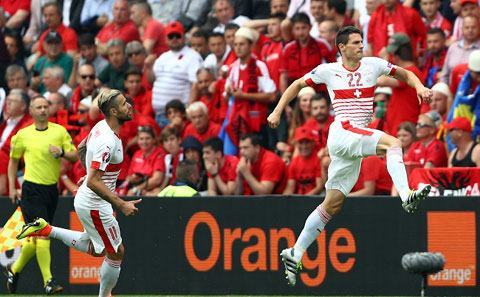 23h00 ngày 15/6, Thụy Sỹ vs Romania: Thụy Sỹ chạm tay vào vé