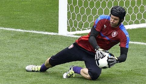 23h00 ngày 17/6, sân Geoffroy Guichard, bảng D – VCK Euro 2016, Croatia – CH Czech: Tiếp tục bay cao