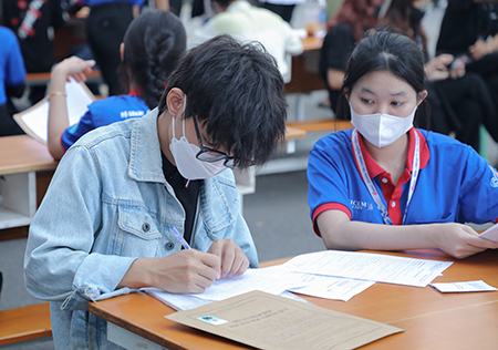 Tăng học phí ĐH: Để đẩy nhanh lộ trình tự chủ, tạo điều kiện hội nhập quốc tế