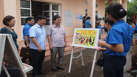 Ngăn chặn hiểm họa ma túy vào trường học