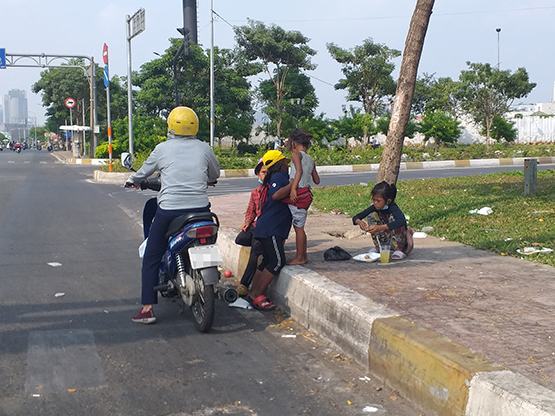 Nghiêm trị hành vi quấy rối tình dục