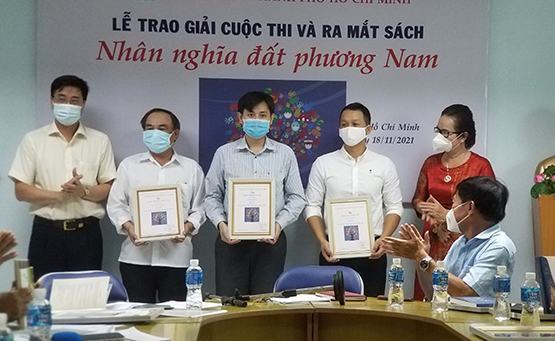 Những làn gió mới cho đời sống thơ ca