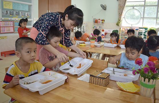 Tỷ lệ huy động trẻ mầm non đến trường: Chưa đồng đều giữa các vùng, miền