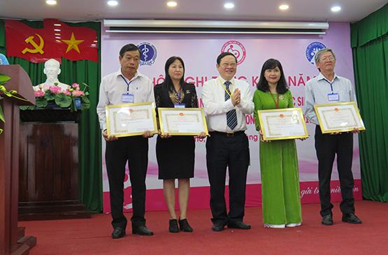 Sẽ đưa khám sàng lọc sơ sinh vào BHYT