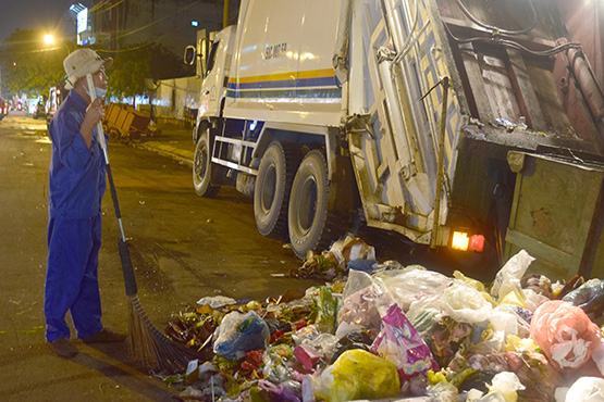 Xử lý rác thải nhựa và túi ni-lông tại Việt Nam gặp khó khăn