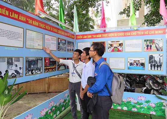 Triển lãm ảnh “50 năm thực hiện Di chúc của Chủ tịch Hồ Chí Minh”