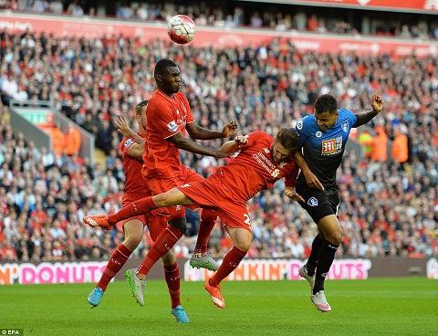 Arsenal vs Liverpool vong 3 Premier League 201516 Ruc lua tan cong hinh anh