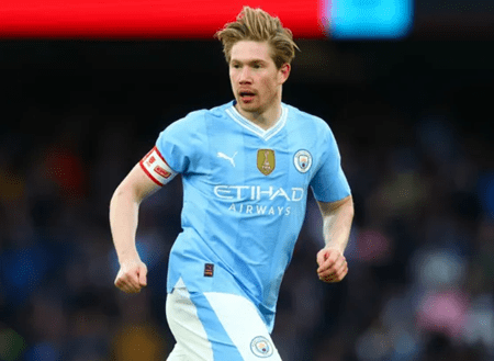 Pep Guardiola ca ngợi De Bruyne sau màn hủy diệt Huddersfield