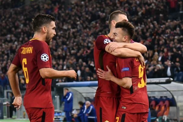 3h00 ngày 13/2, SVĐ Olimpico, lượt đi vòng 1/8 UCL, Roma vs Porto: Chân đá nhưng đầu phải lo