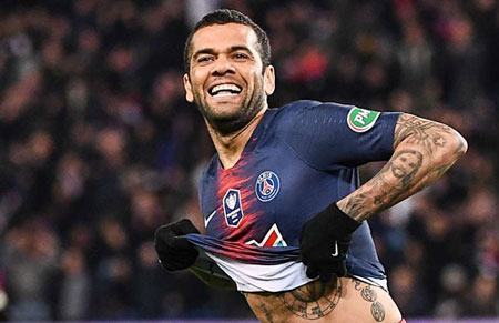 Dani Alves xin lỗi trong tuyên bố rời PSG