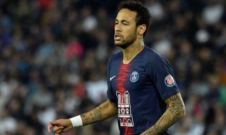 PSG phạt Neymar 422.000 USD