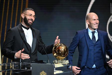 Karim Benzema đoạt Quả bóng vàng 2022