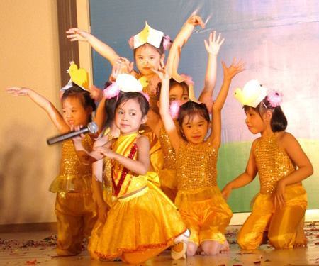 3 cách giúp trẻ tự tin khi vào lớp 1