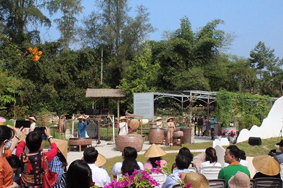 Khám phá “Một thoáng Việt Nam” ở vùng đất thép