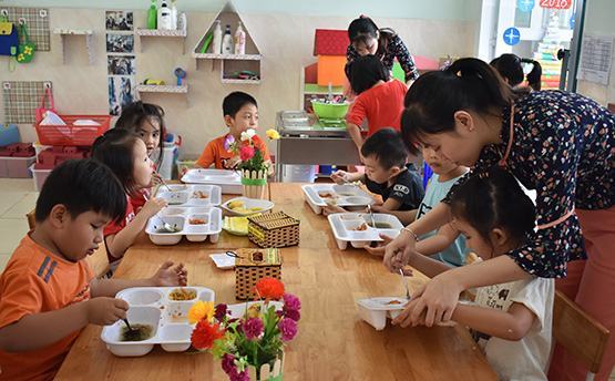 Giáo dục mầm non ở KCN, KCX: Cần chi phí thấp, linh hoạt giờ giữ trẻ