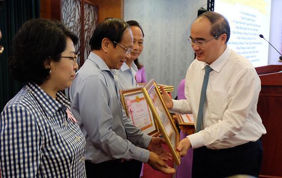 Kiểm tra hơn 4,6 ngàn tổ chức Đảng và đảng viên