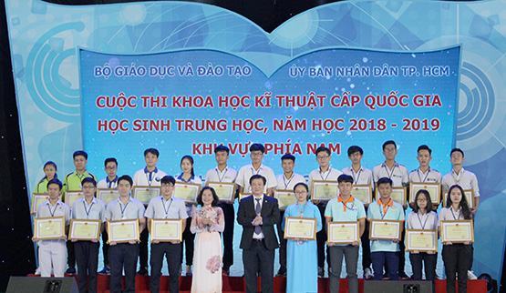 Cuộc thi KHKT cấp quốc gia khu vực phía Nam: Rút ngắn khoảng cách giữa bậc ĐH và phổ thông