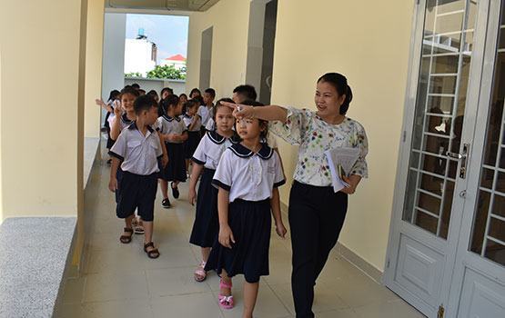 Chương trình GDPT mới: Không nhất thiết phải chọn cả bộ sách