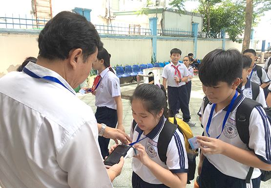 Tích cực đưa thẻ đa năng vào trường học