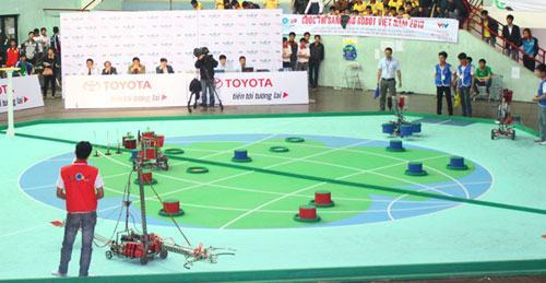 32 đội sẽ tranh tài ở chung kết Robocon VN 2013