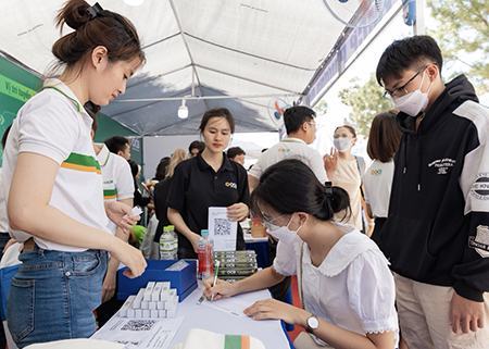 Việc làm cho ngành ngân hàng, tài chính, chứng khoán trở lại