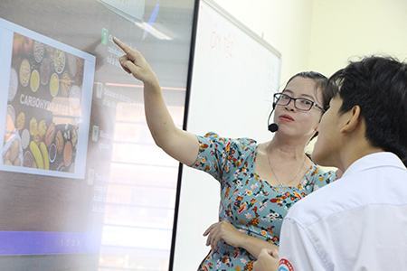 “Cởi” áp lực đổi mới với phòng học thông minh