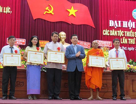 Chăm lo tốt cho HSSV đồng bào dân tộc thiểu số