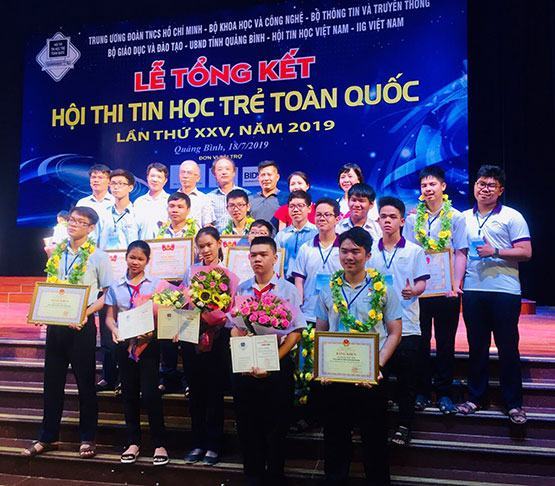 Gần 250 thí sinh tham dự Hội thi tin học trẻ
